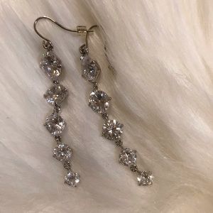 💎💕Gorgeous Crystal Earrings💎💕